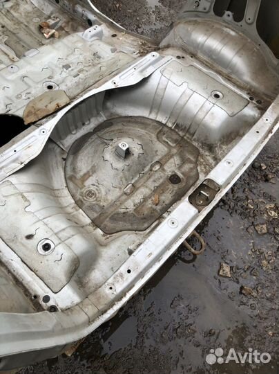 Заднее левое крыло opel agila a