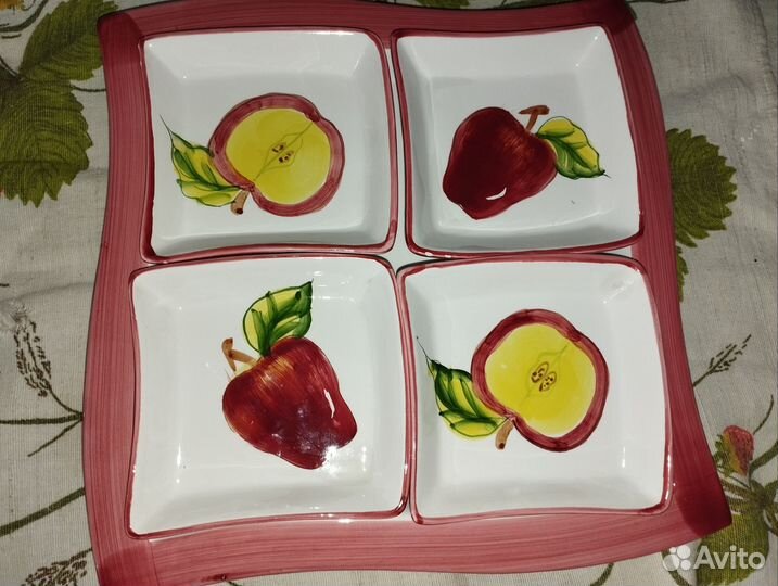 Фарфоровые наборы пиалок и поднос