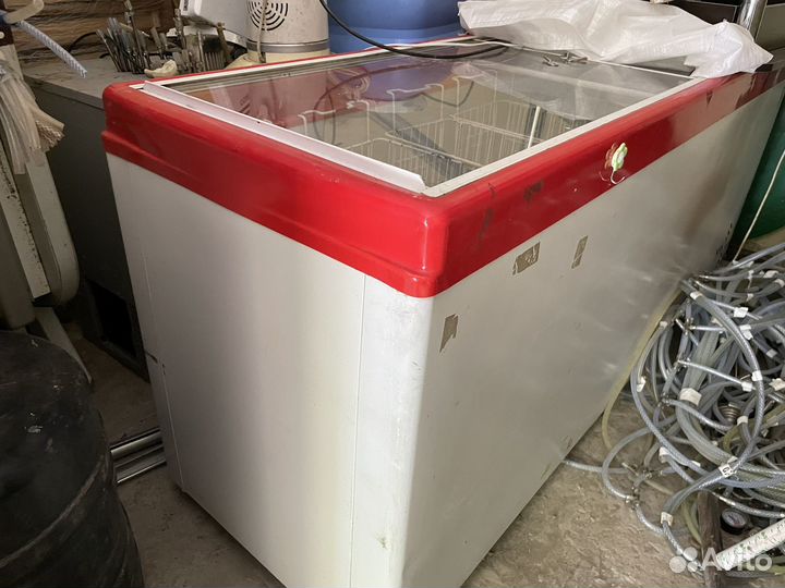 Продаю морозильник ветрина