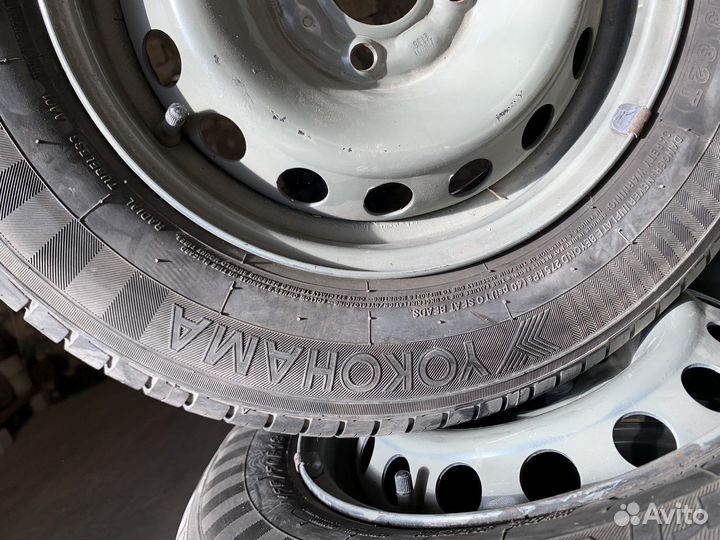 Yokohama Advan Sport V107D 175/70