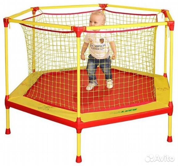 Батут манеж