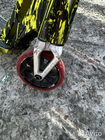 Трюковой самокат кастом парк