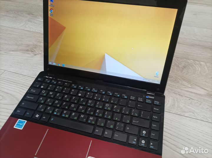 Ноутбук asus eee PC 1215P