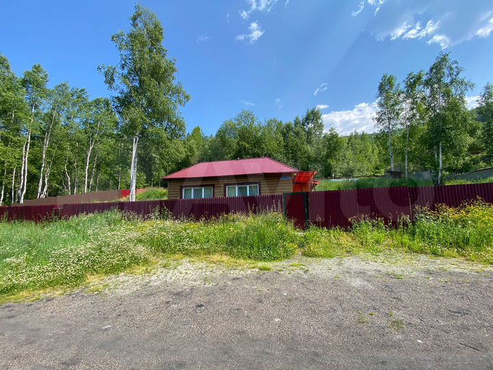 Дом 52 м² на участке 12 сот.