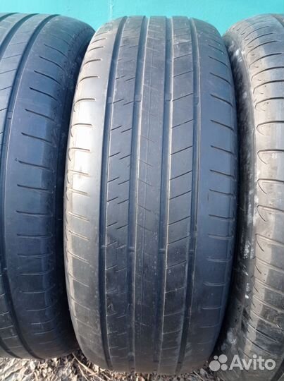 Bridgestone Alenza 001 225/60 R18 104W
