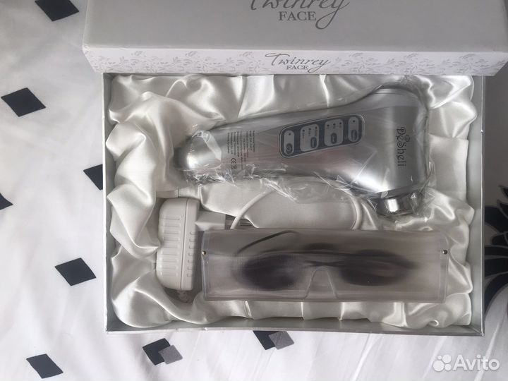 Массажный аппарат по уходу за лицом 