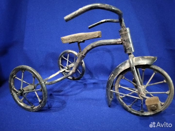 Модель, сувенир. Трехколесный велосипед