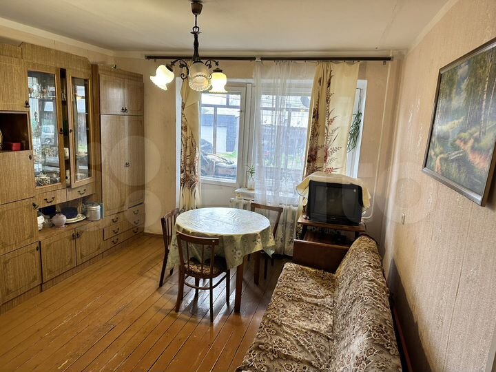 2-к. квартира, 53 м², 1/2 эт.