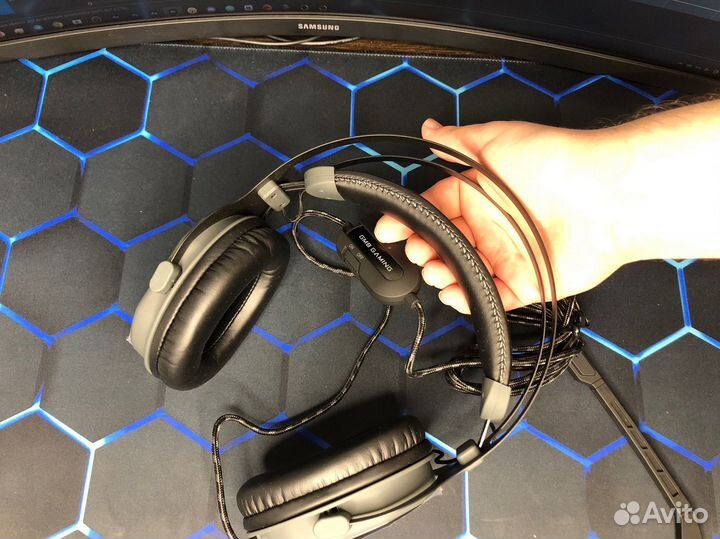 Игровая гарнитура Gembird MHS-G700U unreal 7.1