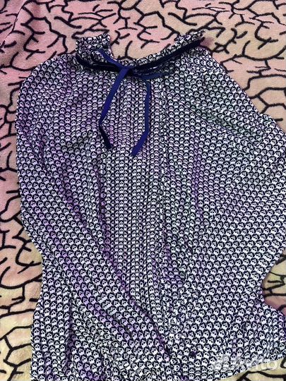 Блузка с бантом