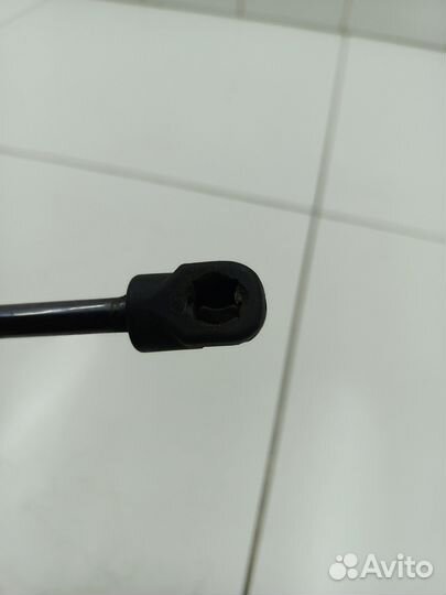 Амортизатор капота (Haval F7)