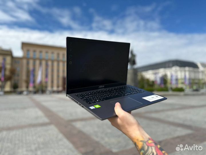 Тонкий ультрабук Asus на GeForce/intel/SSD