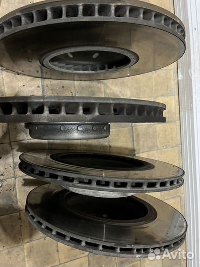 Тормозные диски и колодки