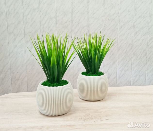 Трава искусственная в кашпо