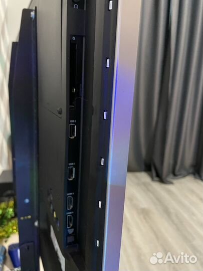Philips 42PFL6877 3D Smart LED TV