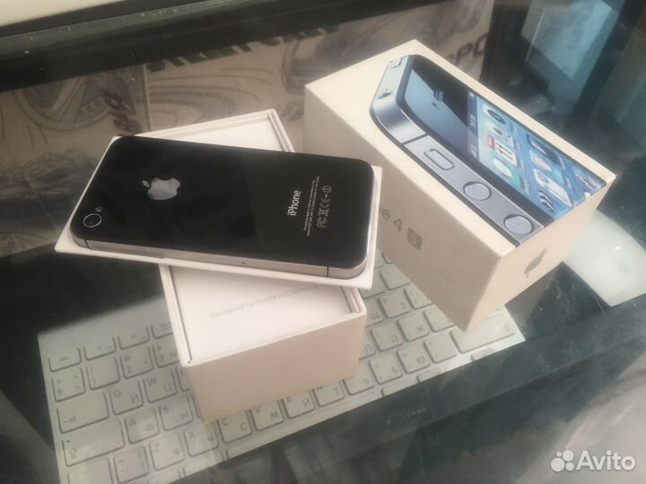 iPhone 4S, 8 ГБ