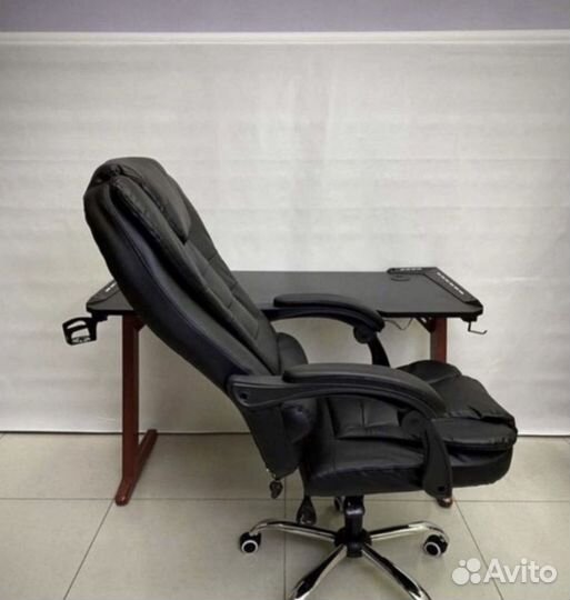 Компьютерное кресло руководителя