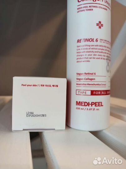 Лифтинг-тонер с ретинолом Medi-Peel Retinol