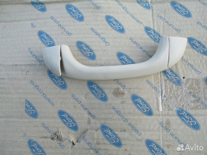 Ford ranger 2006 - 2012 Ручка потолочная поручень