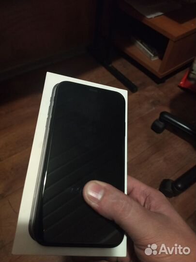 iPhone Xr, 128 ГБ