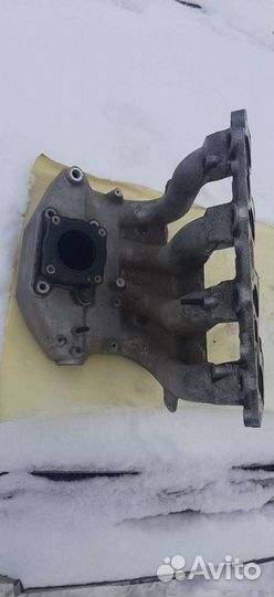 Впускной коллектор Mercedes W202 1.8 16B95 2000