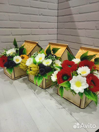 Чайный домик с цветами из мыла. Подарок
