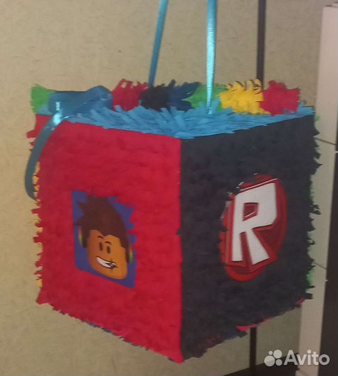 Пиньята для подростка Minecraft и Roblox