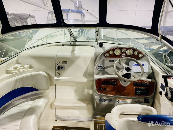 Каютный катер Bayliner 265. 2008 год