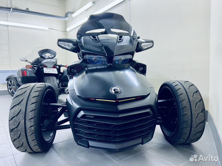 Трицикл Brp Can-Am Spyder custom