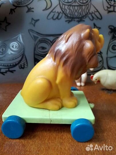 Лев-каталка и другие игрушки СССР