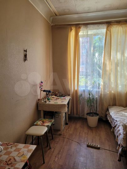 Комната 10,5 м² в 1-к., 1/2 эт.