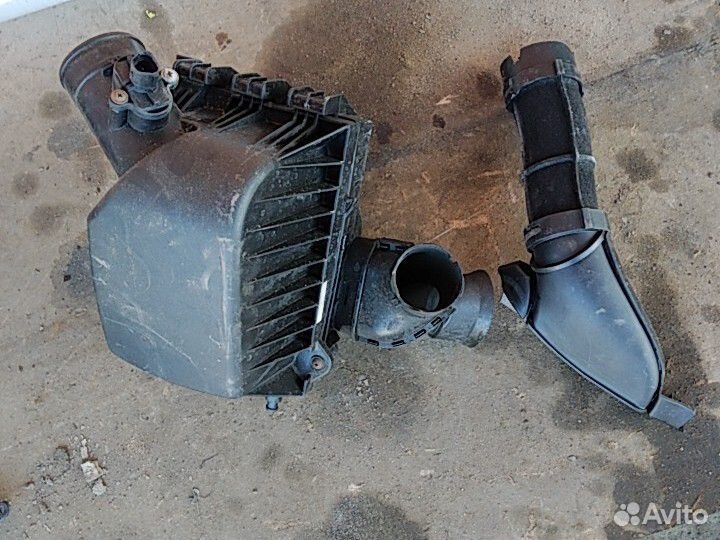 Корпус воздушного фильтра Opel Мокка 1.8 4wd а т