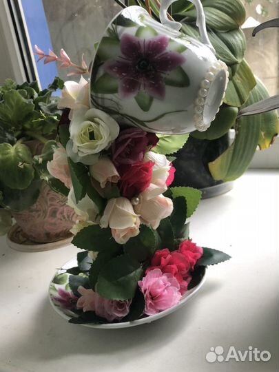 Парящая чашка