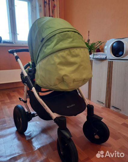 Детская коляска Zippy
