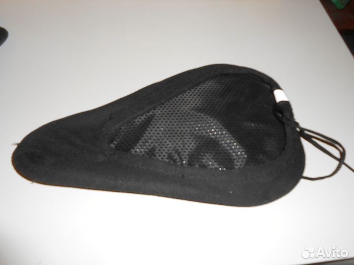 В отличном состоянии Чехол на велосипедное седло