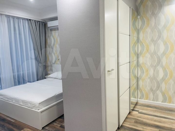 Квартира-студия, 42 м², 9/10 эт.