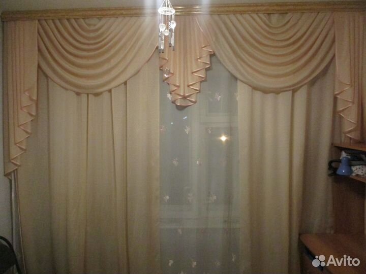 Ламбрекен персиковый