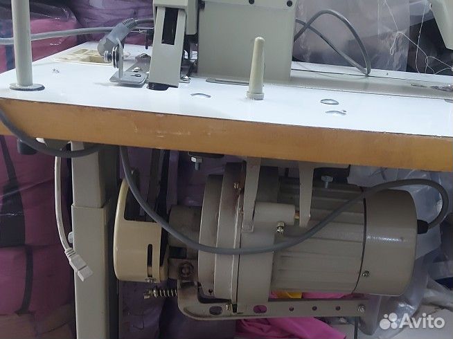 Прямострочная промышленная швейная машина
