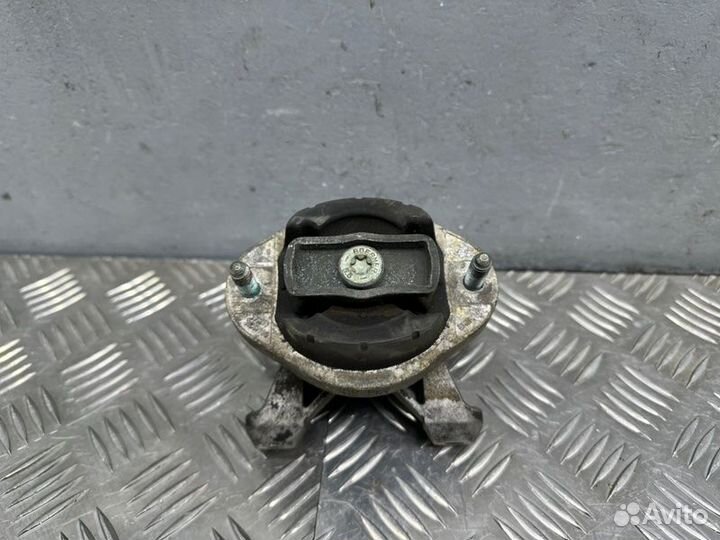 Подушка CVT Audi A4 B7 ALT 2.0