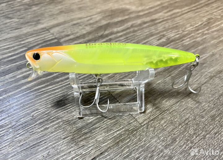 Воблер hump Bra:s 100 F