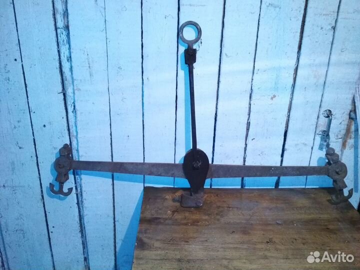 Весы старинные