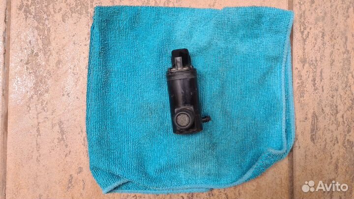 Насос стеклоомывателя 985102G000 Hyundai-KIA