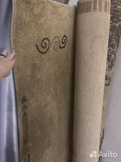 Два больших ковра