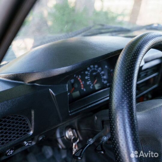 Накладка на панель нива 21213