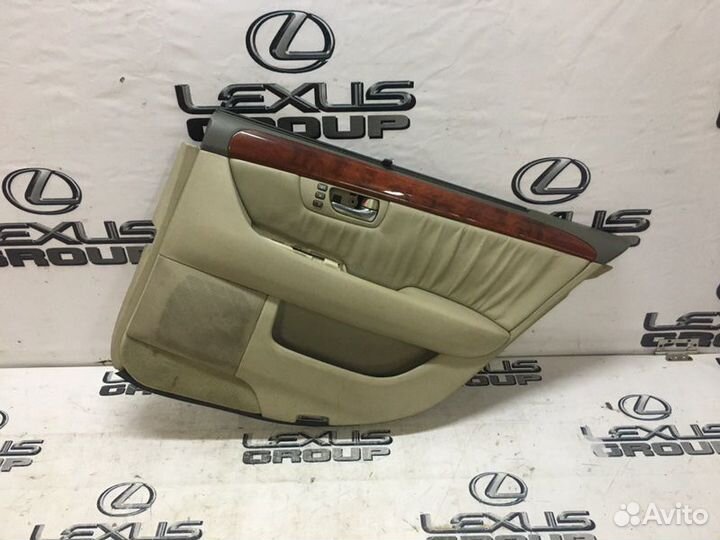 Обшивка двери задняя правая Lexus Ls430 UCF30