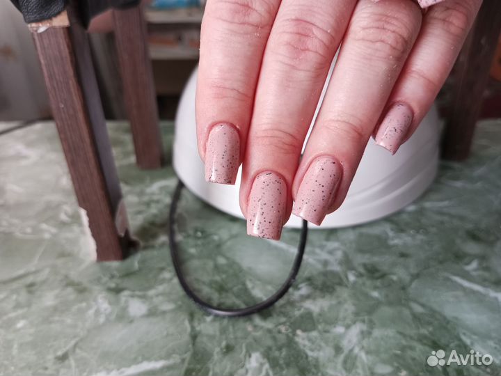 Наращивание ногтей