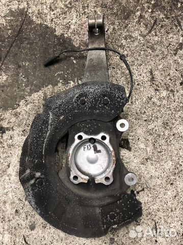 Кулак поворотный передний левый для бмв ф10,ф13