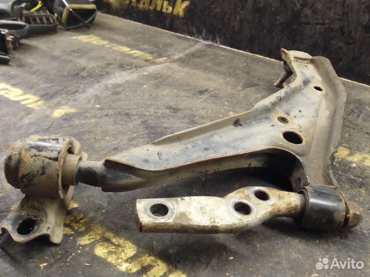 Рычаг передний nissan p 11