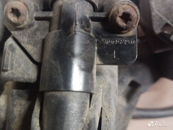 Форсунка омывателя фар volvo v40 cross country