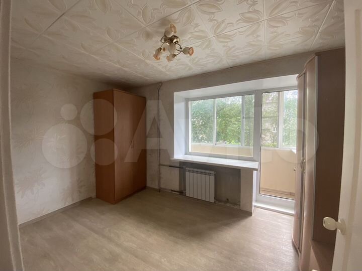 3-к. квартира, 60 м², 2/4 эт.